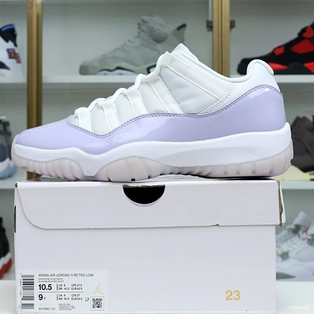 PURE 11 JORDAN VIOLET AIR LOW 0210